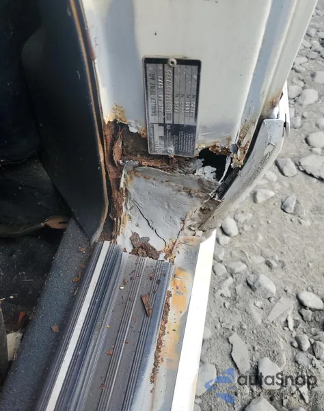 1984 Mercedes Benz 500Sec из США, поврежденный, VIN WDB12604412007325